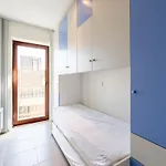 In With Sea Views Apartment