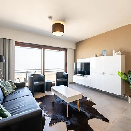 In With Sea Views Apartment *